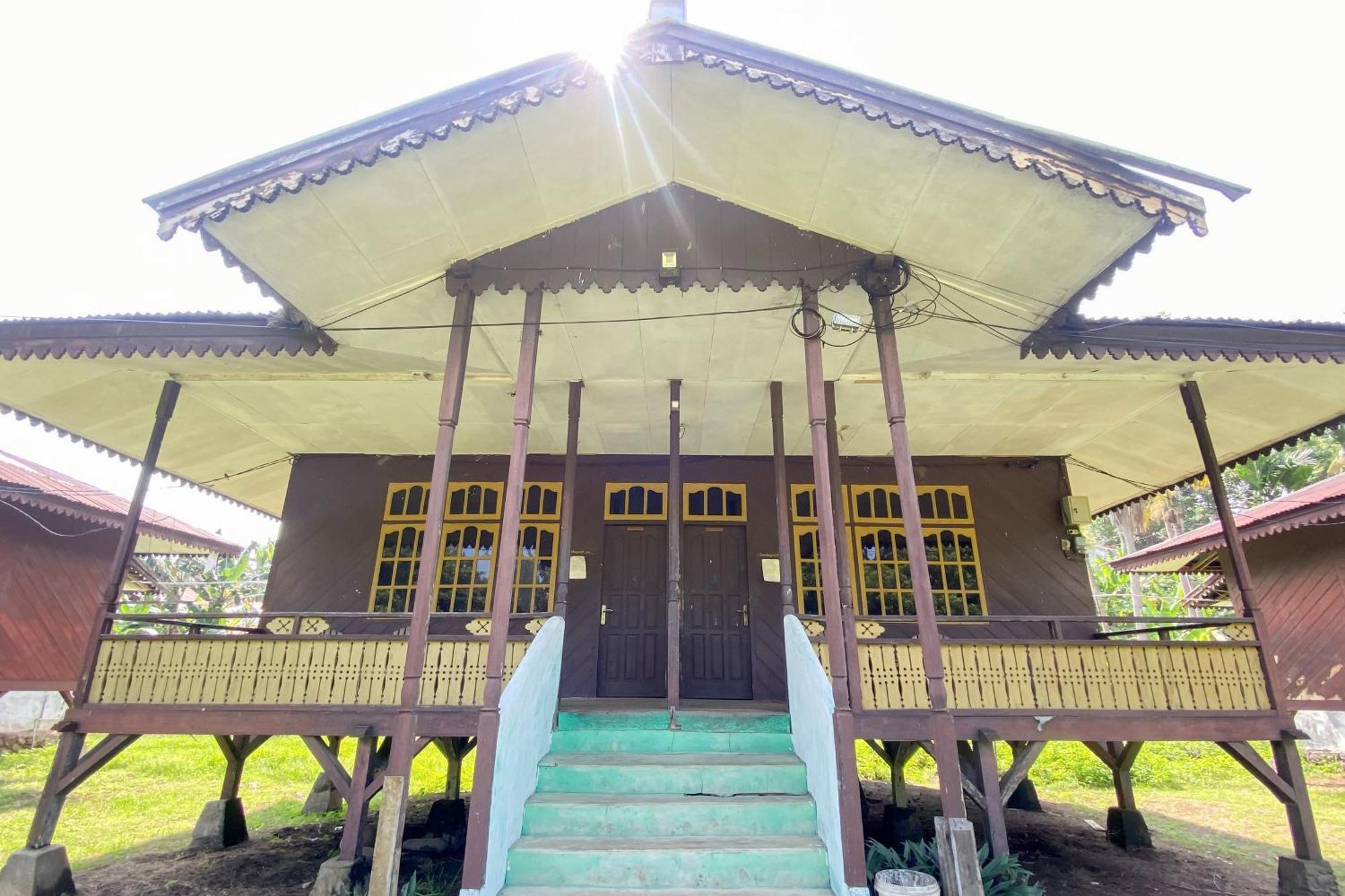 Hotel Pantai Panjang Bengkulu Redpartner ภายนอก รูปภาพ